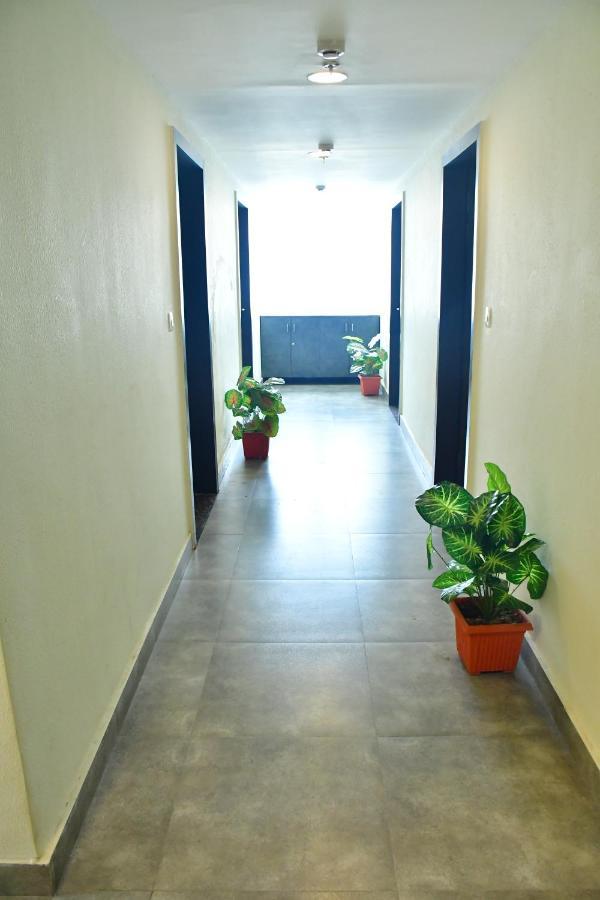 Hotel Yatharth Inn Waranasi Zewnętrze zdjęcie
