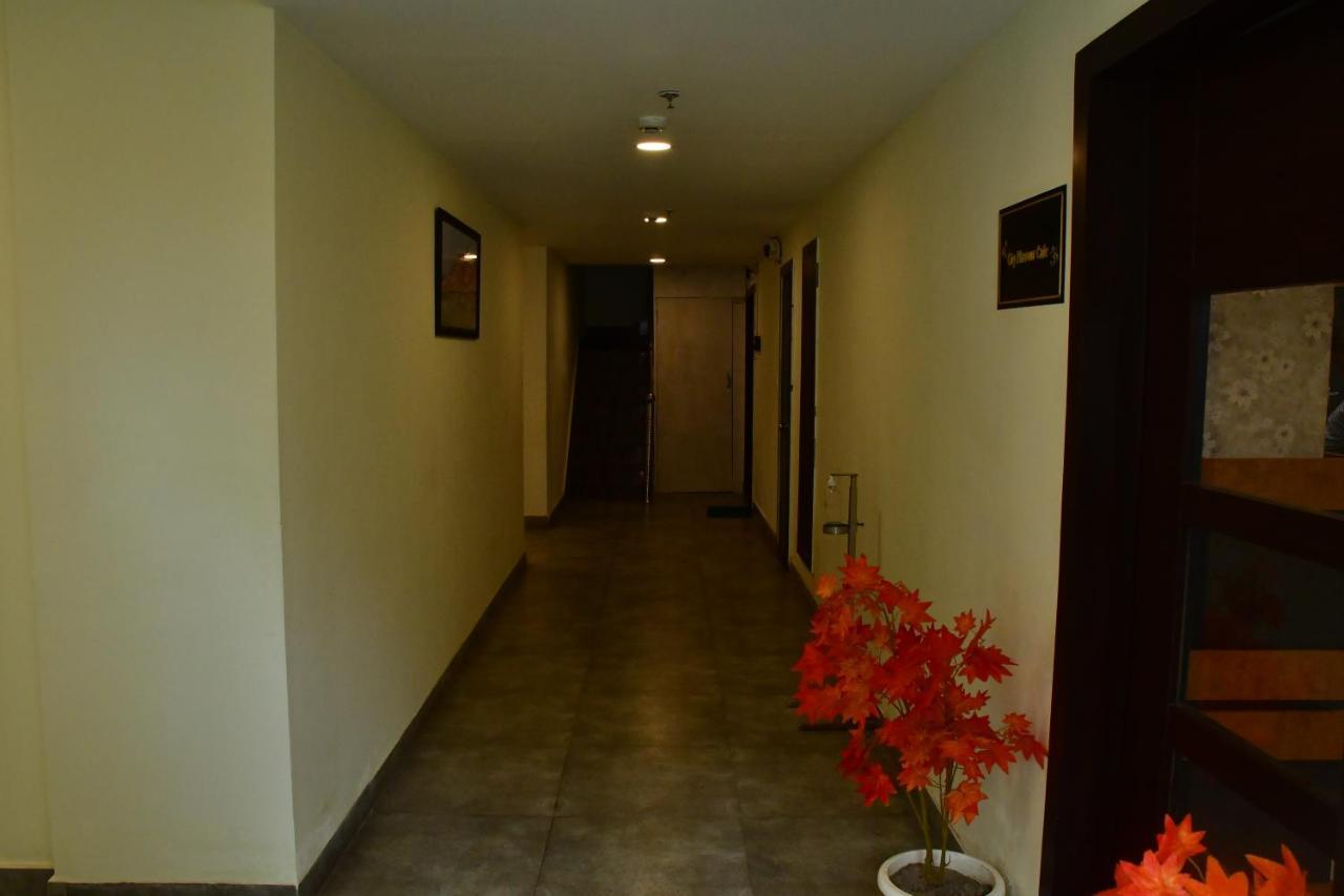 Hotel Yatharth Inn Waranasi Zewnętrze zdjęcie