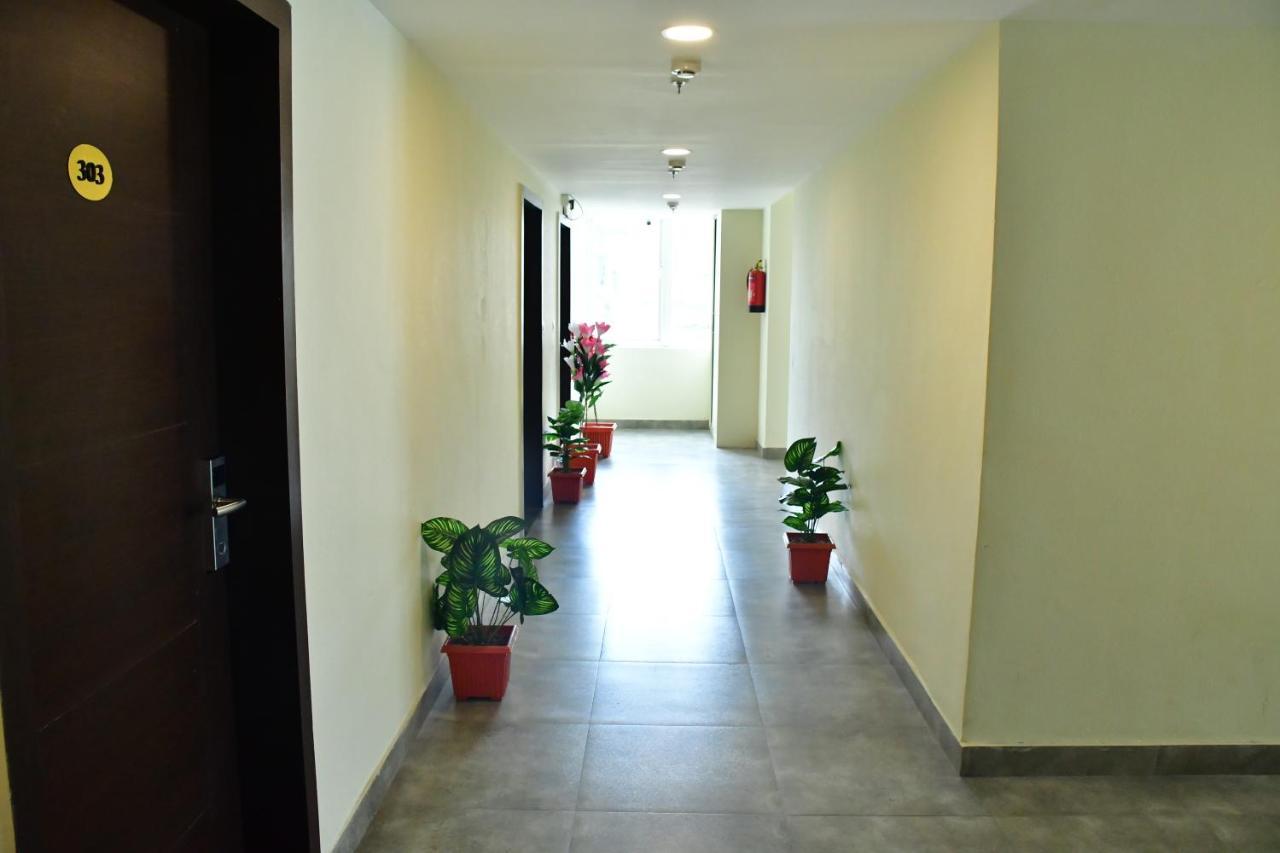 Hotel Yatharth Inn Waranasi Zewnętrze zdjęcie