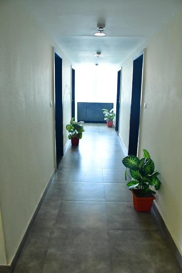 Hotel Yatharth Inn Waranasi Zewnętrze zdjęcie