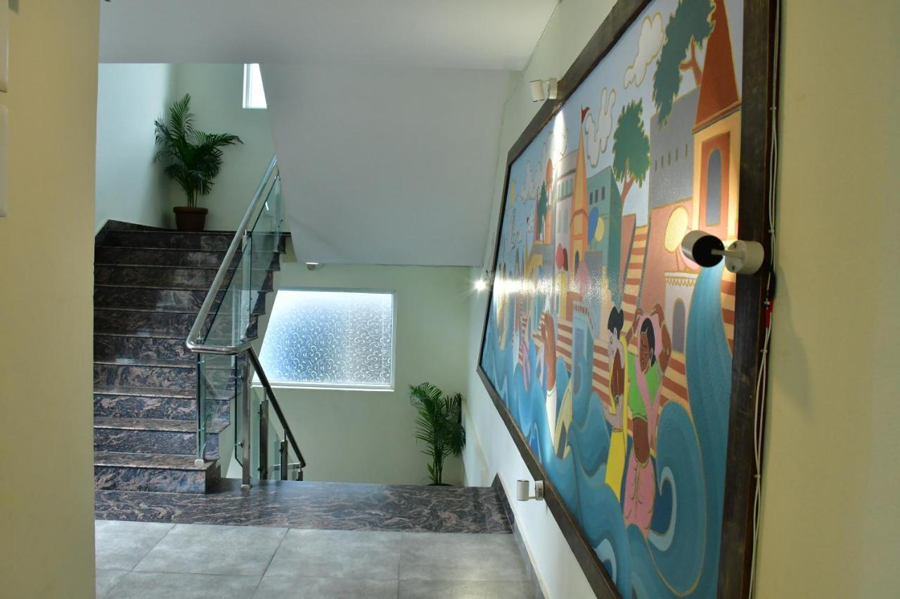 Hotel Yatharth Inn Waranasi Zewnętrze zdjęcie