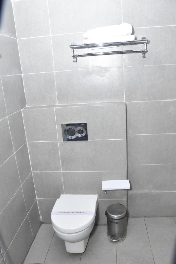 Hotel Yatharth Inn Waranasi Zewnętrze zdjęcie